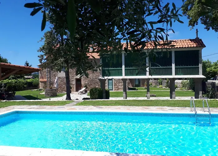 Torres De Moreda * A Estrada