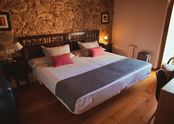 Torres De Moreda A Estrada