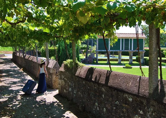 Torres De Moreda A Estrada